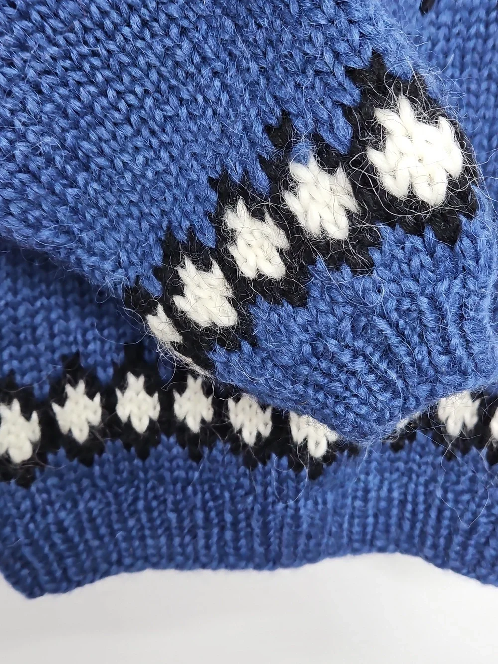 Vintage Handmade Blue Chunky Icelandic Wool Fair Isle Kids Sweater Sz 10 *Read*